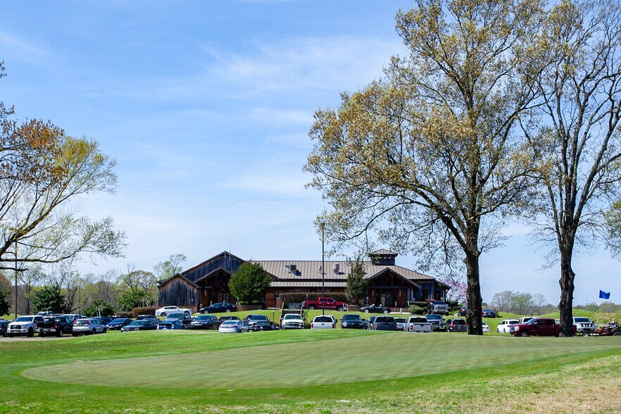 More Photos Of 8770 North Creek Blvd, Southaven Golf Course Driving Range For Sale
