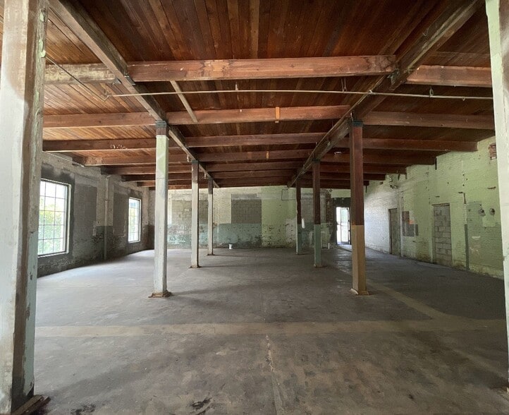 More Photos Of 1220-1500 Elizabeth Ave, West Palm Beach Unknown For Lease