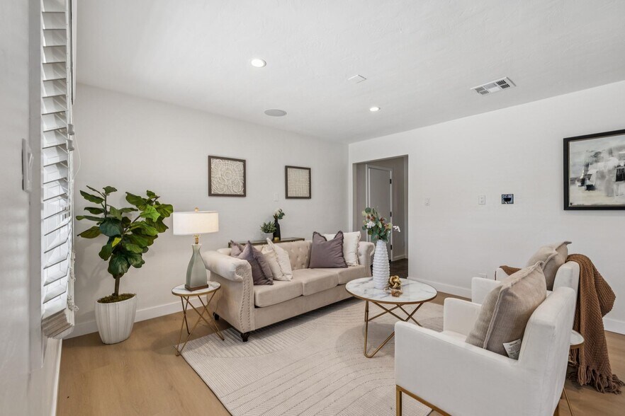 More Photos Of 846 Wilmac Ave, Novato Apartments For Sale