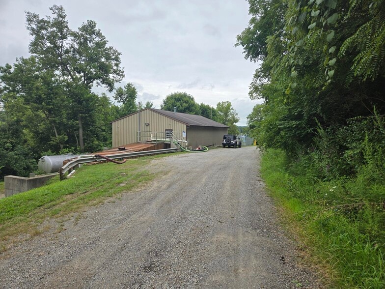 More Photos Of 4801 Hamilton Cleves Rd, Cleves Industrial For Sale