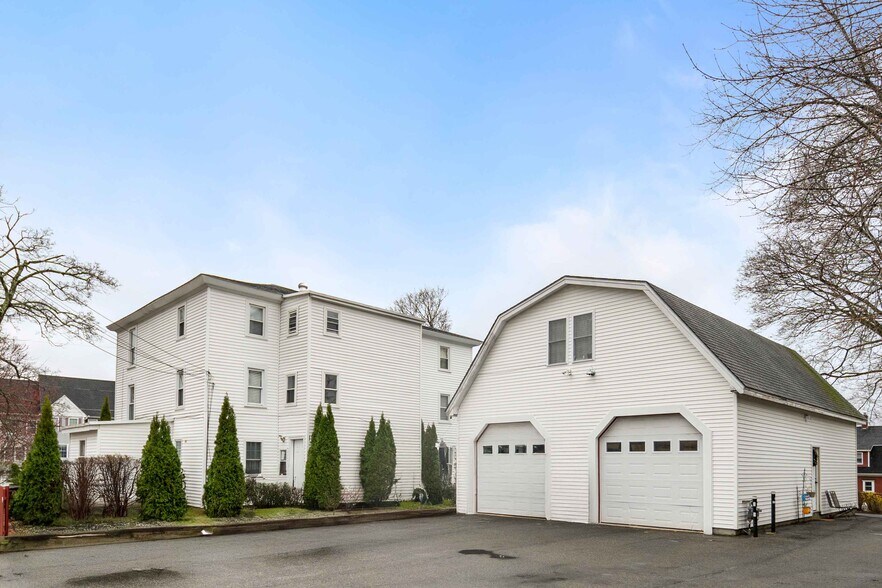 More Photos Of 56 Henry Ave, Dracut Apartments For Sale