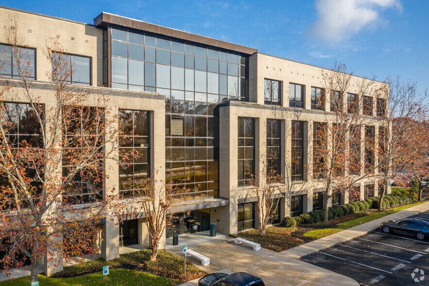 More Photos Of 9020 Overlook Blvd, Brentwood Office For Lease