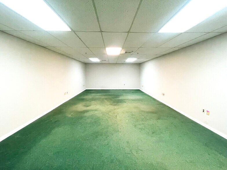 More Photos Of 41 S Haddon Ave, Haddonfield Office For Lease