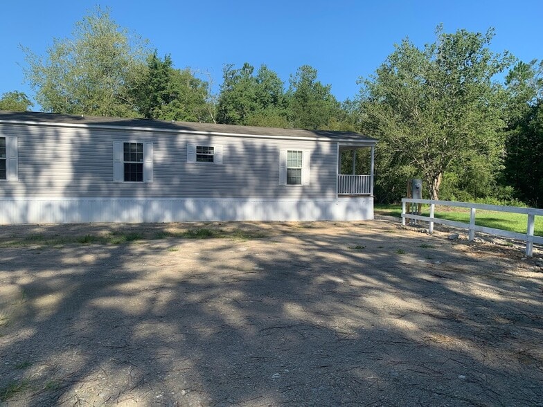 More Photos Of 154 NW Alpata Ct, Lake City Manufactured Housing Mobile Home Park For Sale