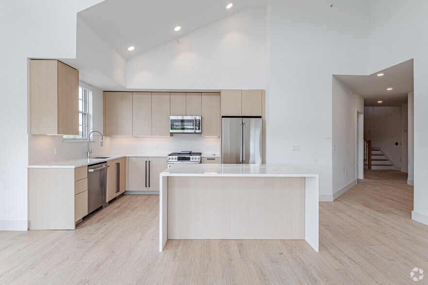 More Photos Of 545 S Livingston Ave, Livingston Apartments For Lease