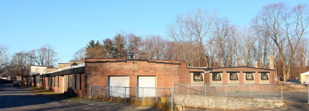 More Photos Of 15 Deyo St, Kingston Warehouse For Sale