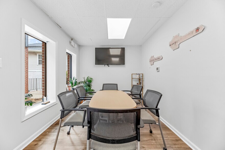 More Photos Of 10351 Southern Maryland Blvd, Dunkirk Office For Sale