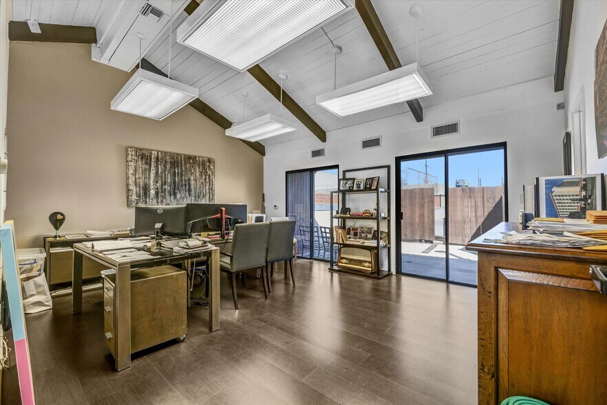 More Photos Of 2320 Cotner Ave, Los Angeles Loft Creative Space For Sale