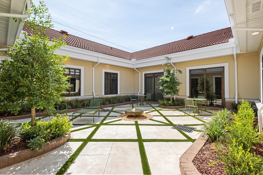 More Photos Of 1213 Culbreth Dr, Wilmington Office For Lease