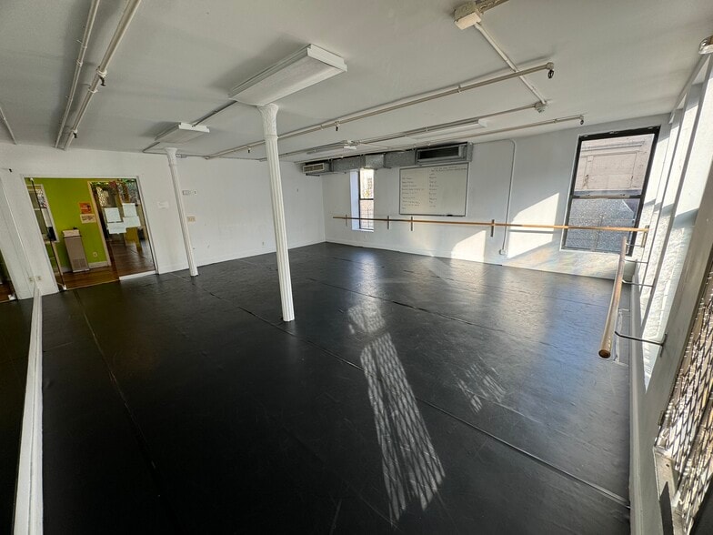 More Photos Of 2258-2260 Third Ave, New York Office Residential For Lease