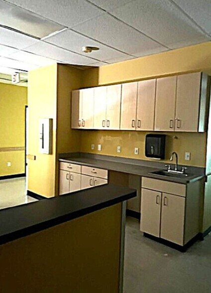 More Photos Of 1804 W Elliot Rd, Tempe Medical For Sale