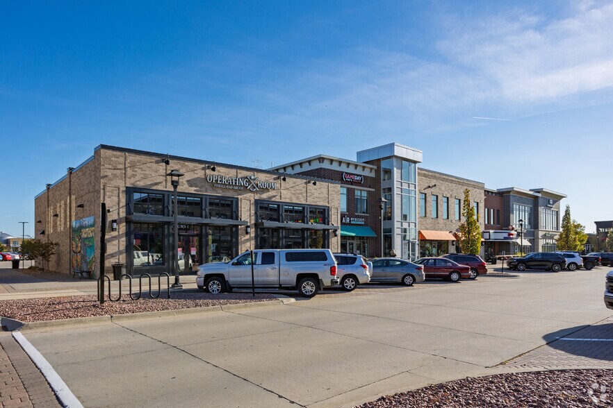 More Photos Of 1631 SW Main St, Ankeny Storefront Retail Office For Lease