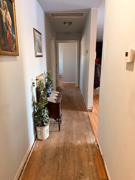 More Photos Of 3447 45th St, Highland Specialty For Sale