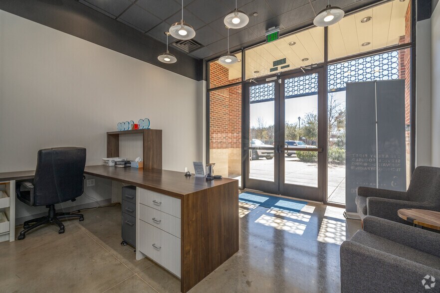 More Photos Of 7215 New Territory Blvd, Sugar Land Office For Lease