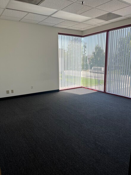 More Photos Of 4730-4780 Calle Quetzal, Camarillo Warehouse For Lease