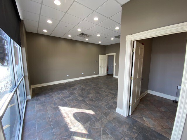 More Photos Of 6880 River Rd, Hodgkins Distribution For Lease
