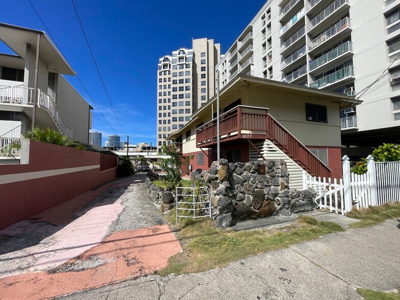 More Photos Of 1077 Kinau St, Honolulu Multifamily For Sale