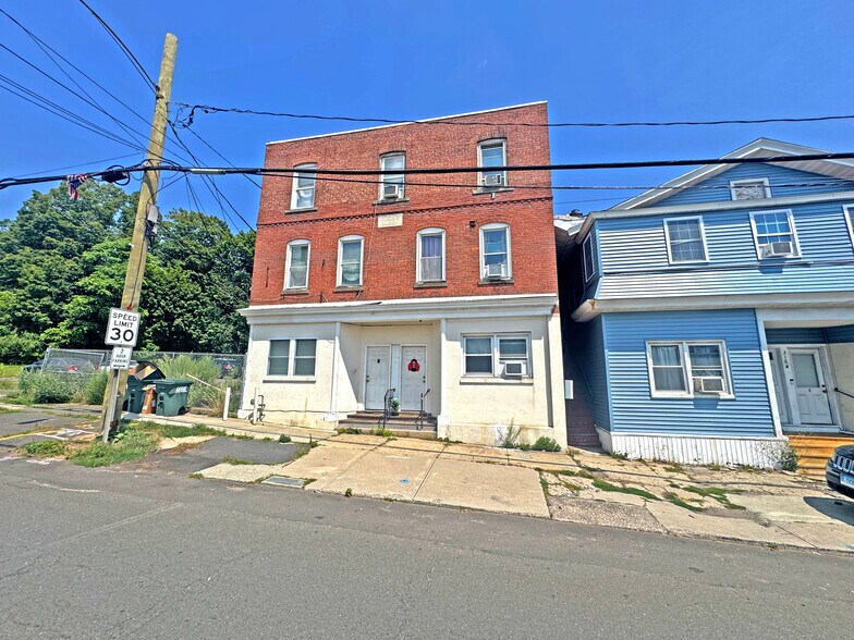 More Photos Of 220 Main St, Terryville Apartments For Sale