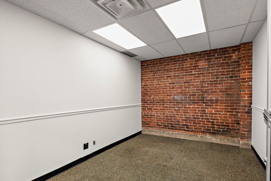 More Photos Of 225 W 2nd St, Pueblo Office For Lease