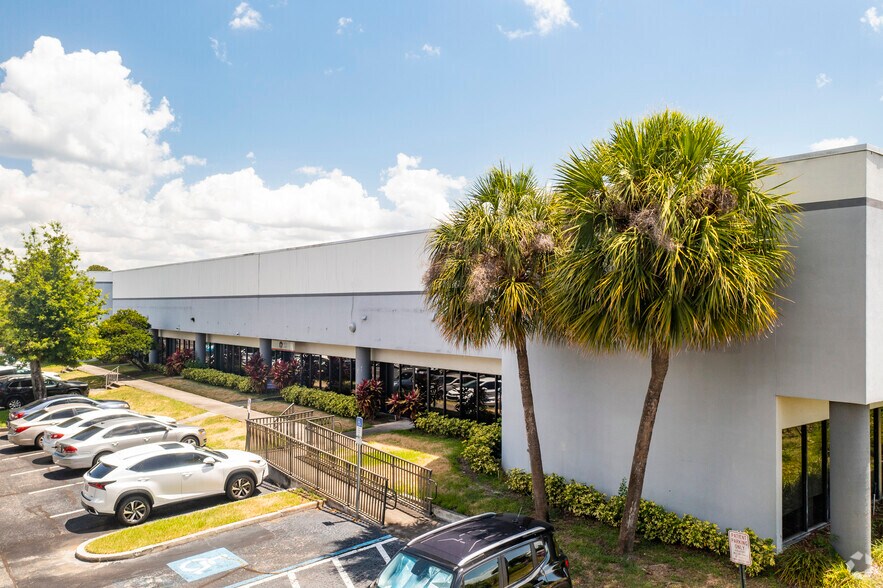 More Photos Of 2880 N Scherer Dr, Saint Petersburg Unknown For Lease
