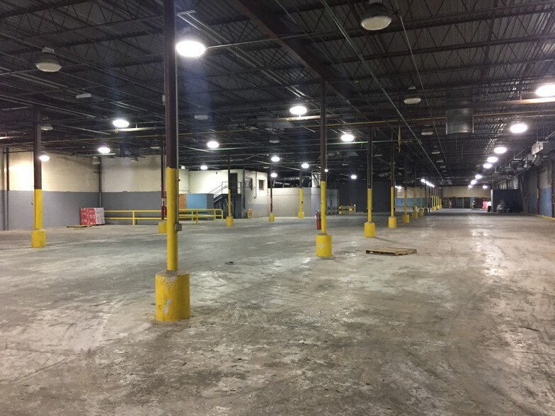 More Photos Of 14 Pine House Rd, Trenton Warehouse For Sale