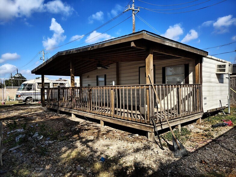 More Photos Of 11211 Kitty Brook Dr, Houston Land For Lease