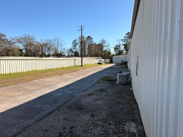More Photos Of 5851 Larue Steiner Rd, Theodore Warehouse For Lease