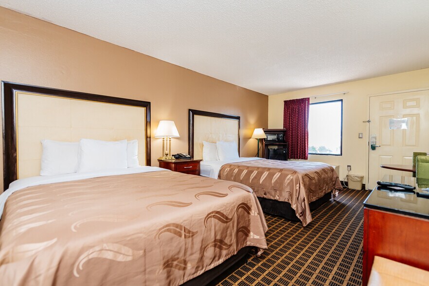 More Photos Of 115 Chapman Rd, Byron Hotel For Sale