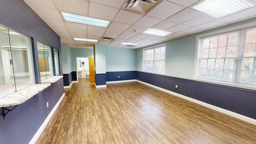 More Photos Of 305 Westfield Rd, Knoxville Medical For Sale