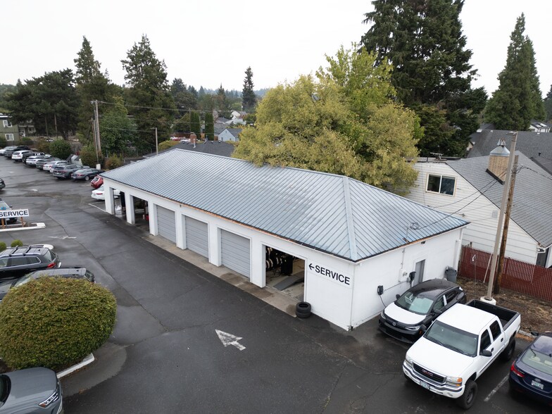 More Photos Of 20000 McLoughlin Blvd, Gladstone Auto Dealership For Sale