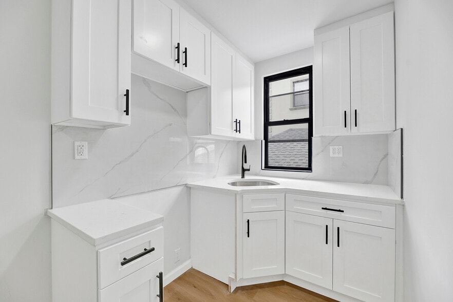 More Photos Of 3013 Brighton 5th St, Brooklyn Apartments For Sale