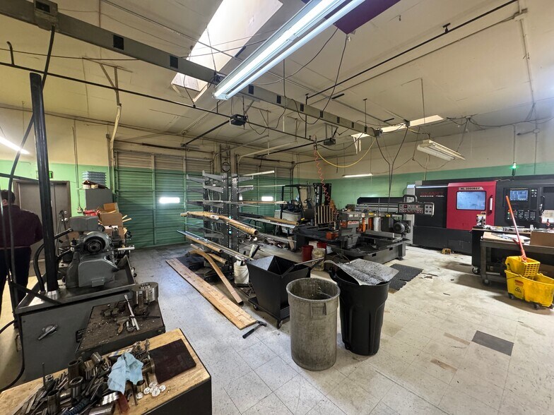 More Photos Of 11900 Upham St, Broomfield Warehouse For Sale