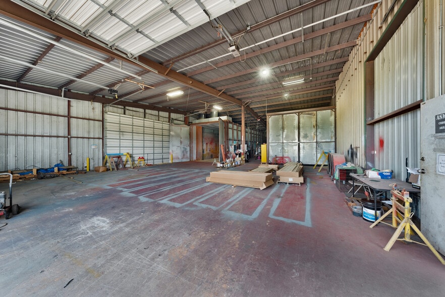 More Photos Of 14733 E State Hwy 11, Como Warehouse For Sale