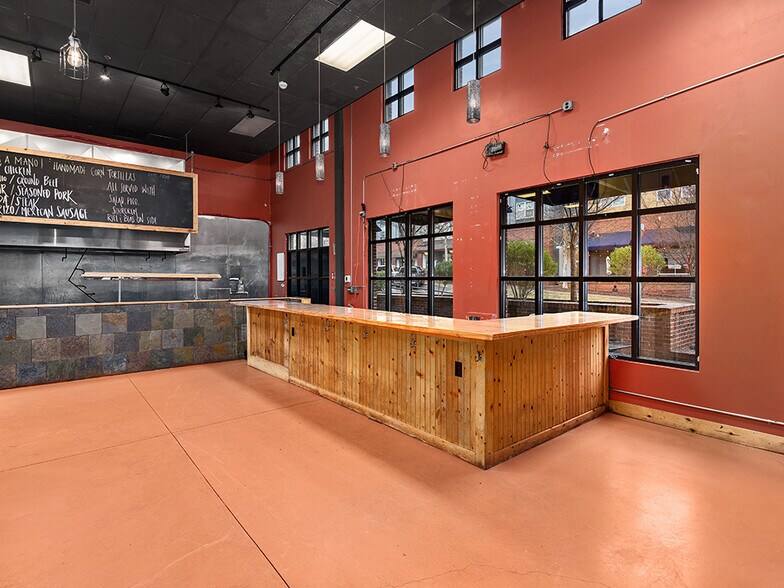 More Photos Of 41-61 N Merrimon Ave, Asheville Apartments For Lease