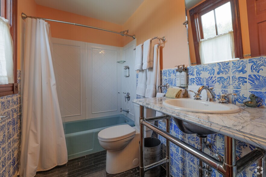 More Photos Of 1200 NY-42, Sparrow Bush Specialty For Sale