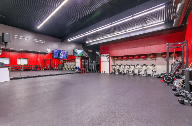 More Photos Of 1190 Main St S, Sauk Centre Storefront For Sale