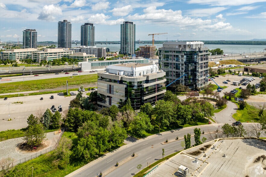 More Photos Of 14 Pl Du commerce, Verdun Office Residential For Lease