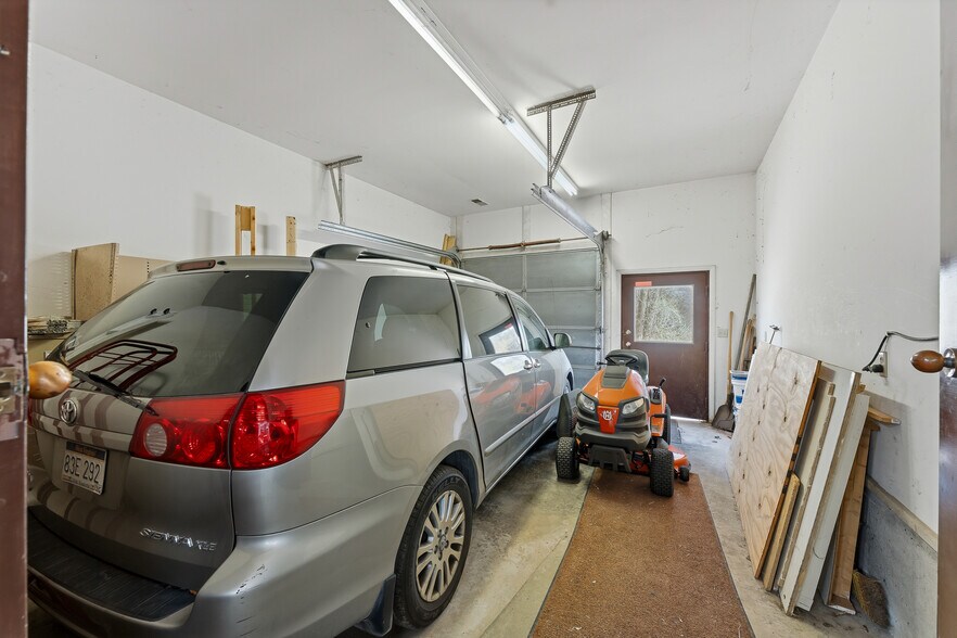 More Photos Of 102 4th St, Terra Alta Light Distribution For Sale