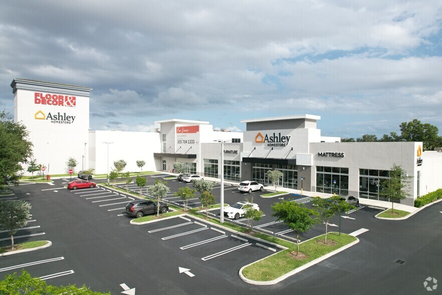 Primary Photo Of 1400 NW 167th St, Miami Showroom For Lease