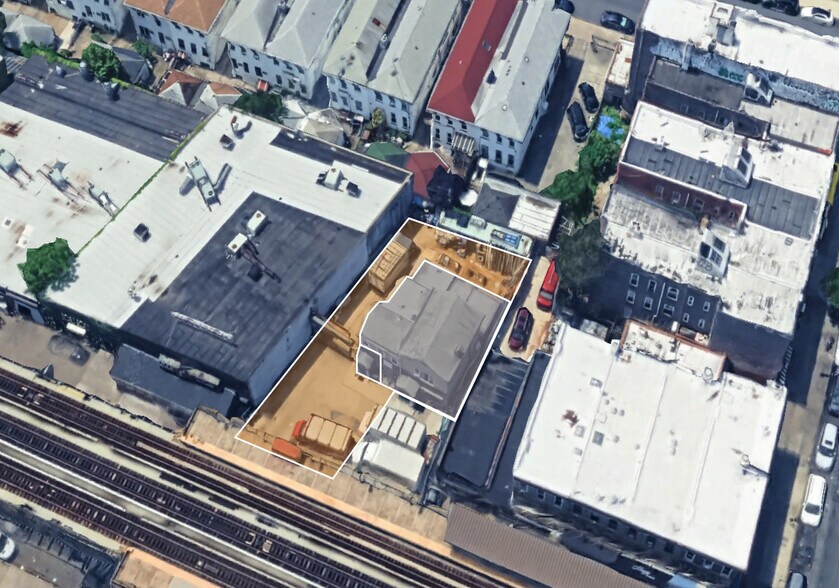 More Photos Of 1820 McDonald Ave, Brooklyn Light Distribution For Lease