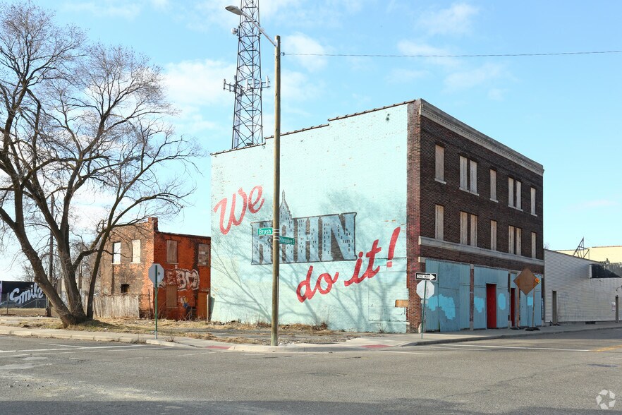 More Photos Of 318 Milwaukee Rd, Detroit Multifamily For Sale