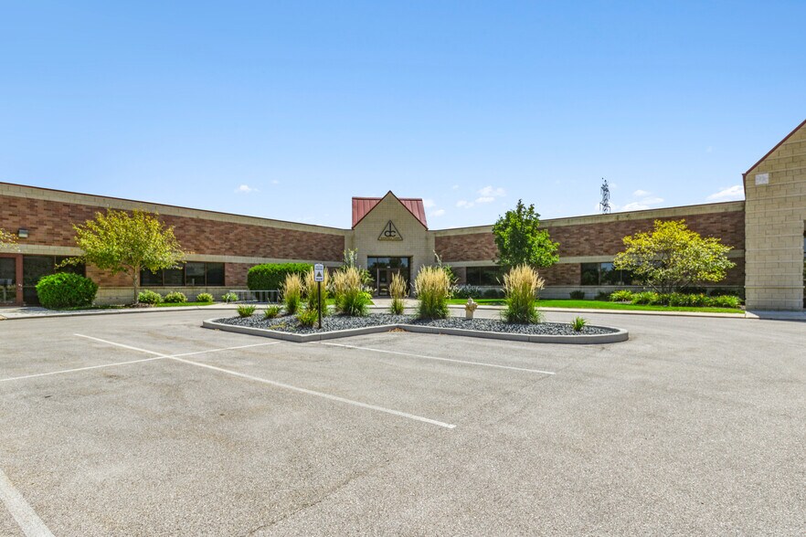 More Photos Of 2908 Marketplace Dr, Madison Office For Sale