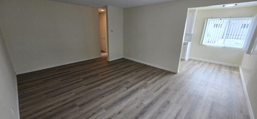 More Photos Of 2741 Hornblend St, San Diego Apartments For Sale