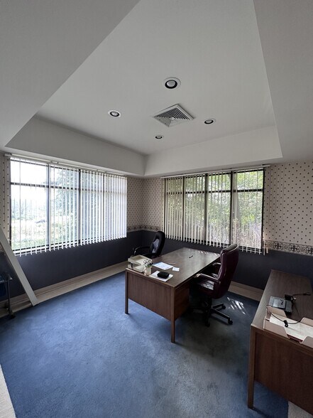 More Photos Of 21150 W Capitol Dr, Brookfield Loft Creative Space For Sale