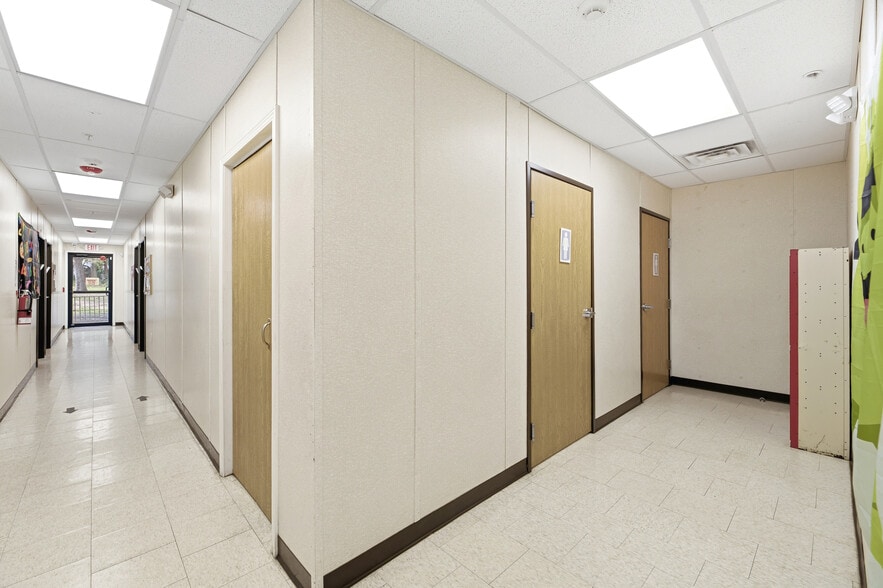 More Photos Of 6837 Lakeville Rd, Orlando Religious Facility For Sale