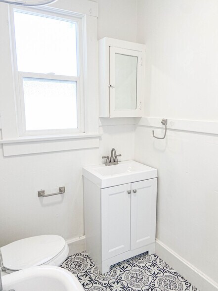 More Photos Of 2801 D St, Sacramento Apartments For Sale