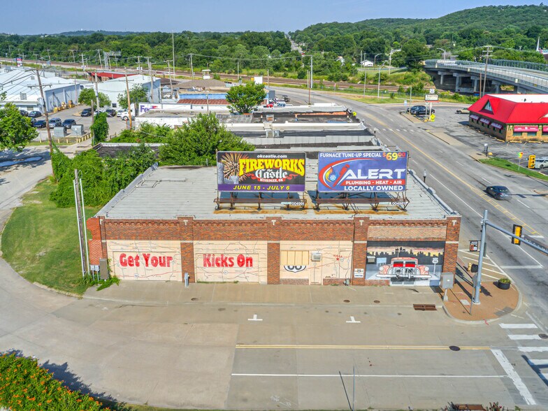More Photos Of 4067 Southwest Blvd, Tulsa General Retail For Sale
