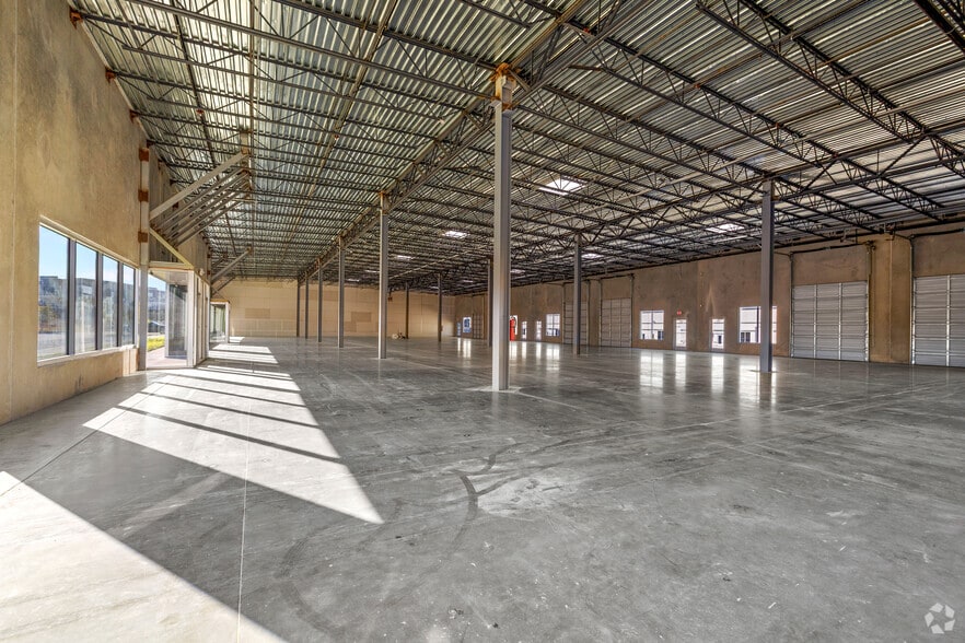 More Photos Of 5305 N Mays St, Georgetown Unknown For Lease