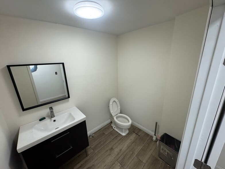 More Photos Of 4450 E Washington Blvd, Commerce Manufacturing For Lease