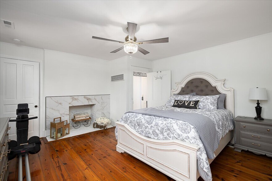 More Photos Of 667 Hustle Rd, Hustle Winery Vineyard For Sale